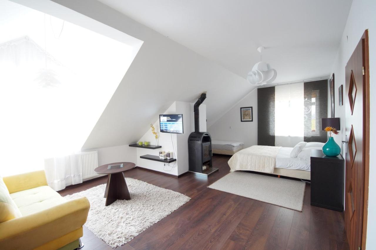 Koral Hotel Chłapowo Buitenkant foto
