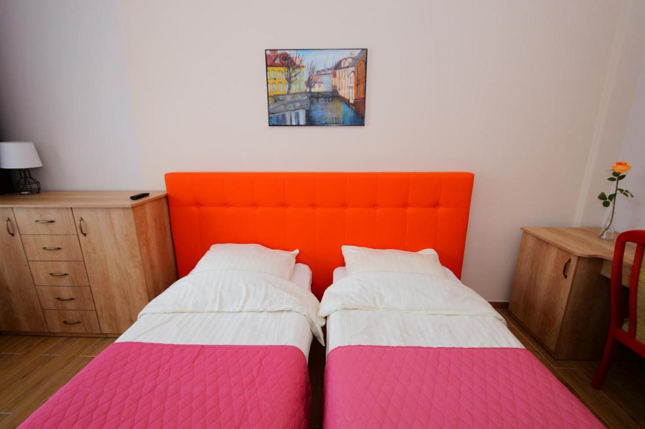 Koral Hotel Chłapowo Buitenkant foto