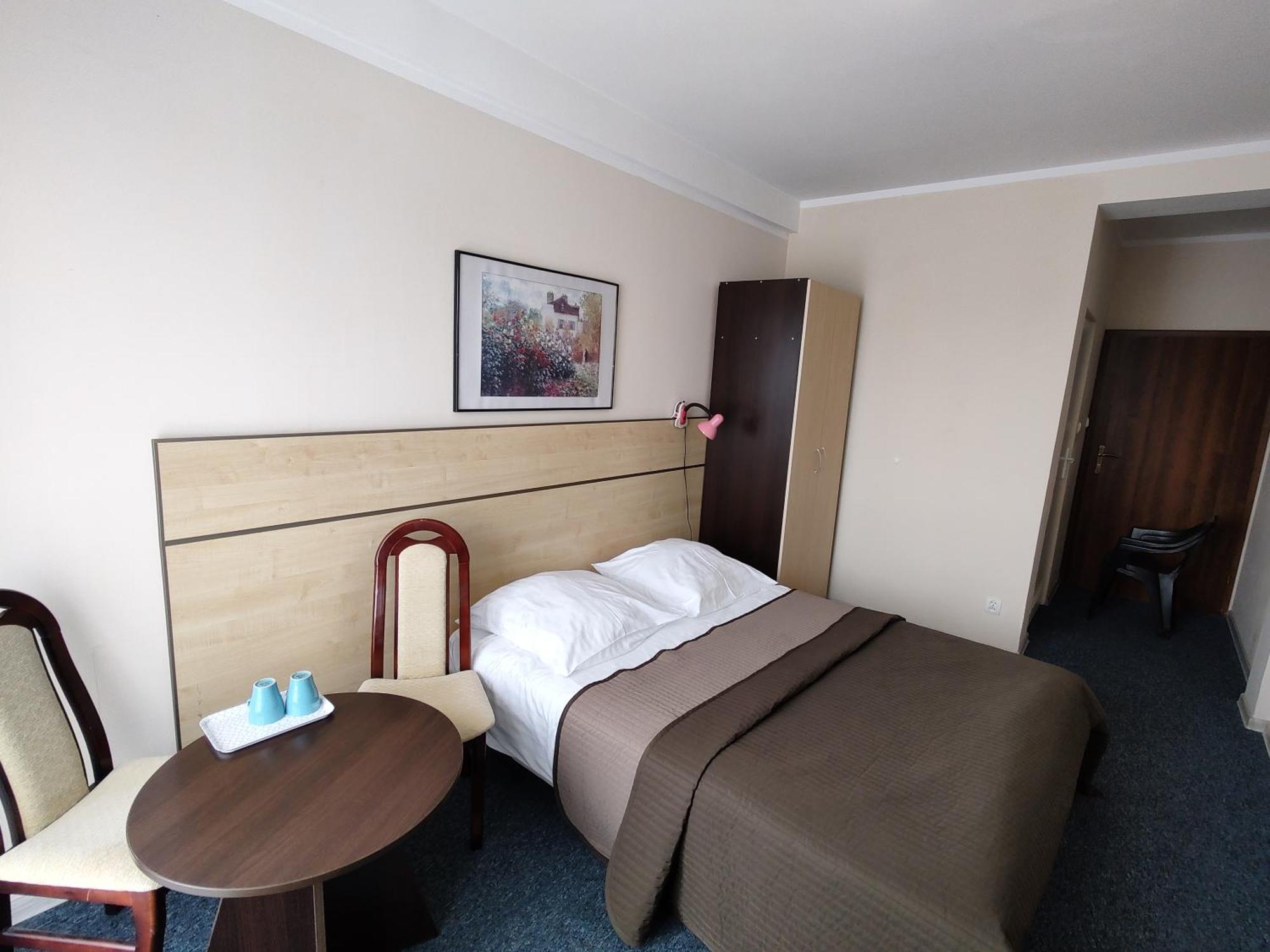 Koral Hotel Chłapowo Buitenkant foto